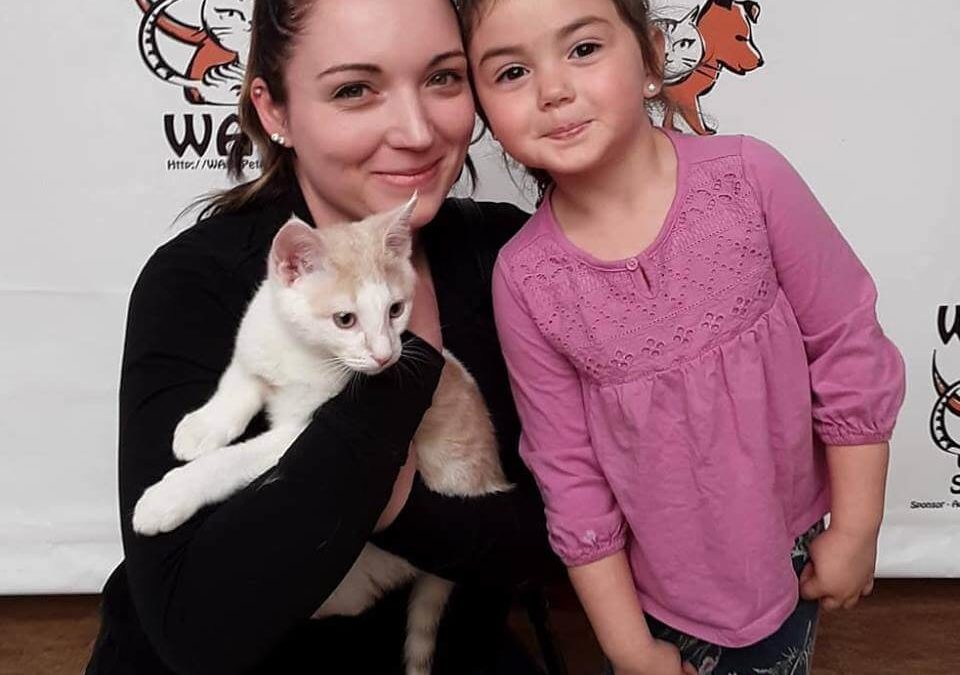 WAGS lovely mother and daughter adopt a cat